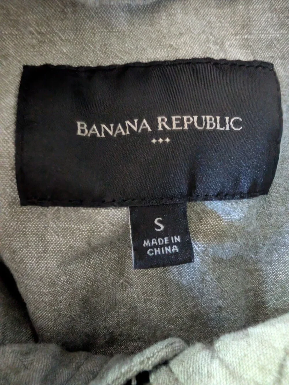 Banana Republic versatile banana